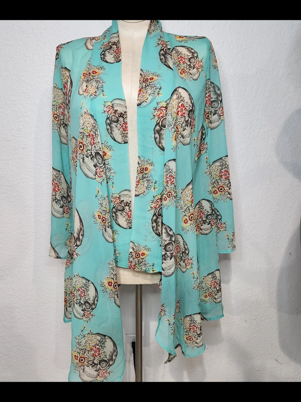 36Point5 Turquoise Skull Print Drape Cardigan